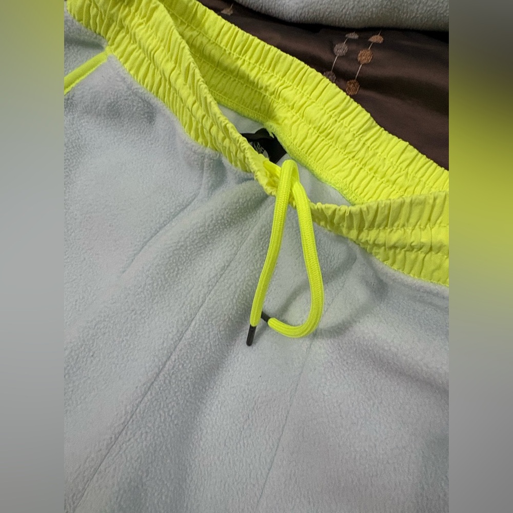 The North Face Neon Green and Light Gray Jacket & Pants Set. - Picture 7 of 16